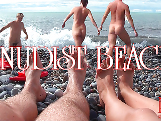 NUDIST BEACH &ndash; Nude young couple at beach, naked teen couple