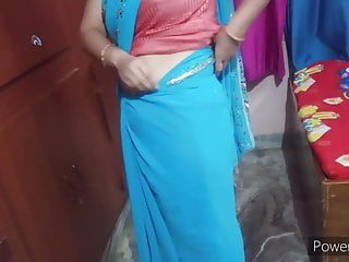 Mother in a blue sexy saree, video
