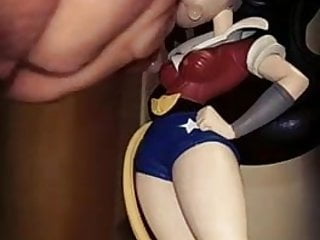 Figure bukkake bombshell wonder woman 2