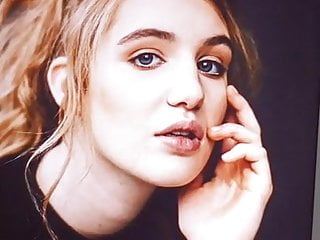 Sophie nelisse cum tribute