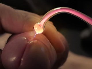 Neowand - Elektro Stimulation am Penis
