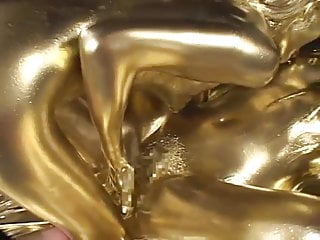 Gold paint