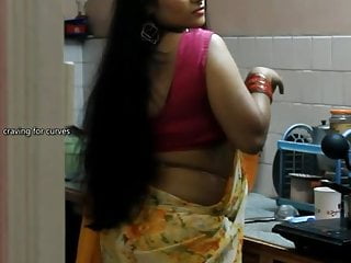 Yet Another Deadly curvy Aunty .....Dont miss it 