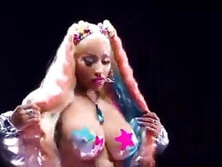  Nicki Minaj Trollz behind the scenes nipple reveal red59.tk