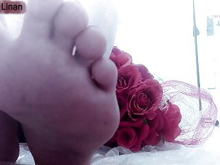 Feet joi from footfetish queen...