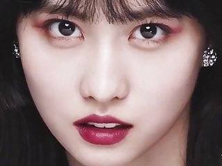 Momo&#039;s Extremely Slutty Close-Up