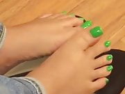 Very sexy feet with green toes
