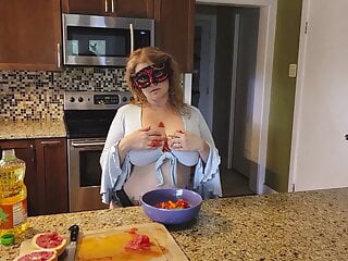 Crushing Food and RUBBING it onto My BIG MILF&rsquo;S TITS