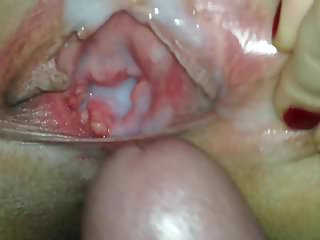 Voll in die Muschi gewichst