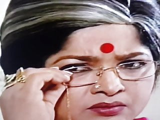 parvathi aunty hottt ahhh...