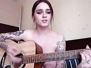 Naked girl with saggy tits and big areolas plays Zombie 