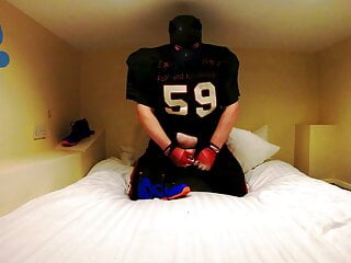 Football Pup Pawing In Hotel - Squirting On My Flightposite