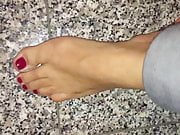 Rote Zehen meiner Frau