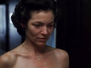 Carry, Amy Irving, 1996, Carrying