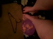 BBW crushes cake with feet (and has a little taste)
