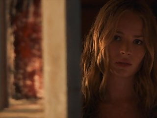 Britt Robertson, 2015, Long, Ride