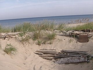 brunette looking for a place in the dunes Kalngale 9 9 2019