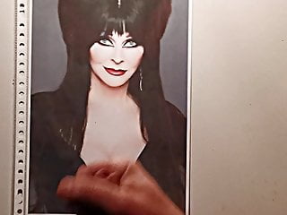 Elvira - Mistress of the Dark Cum Tribut 3