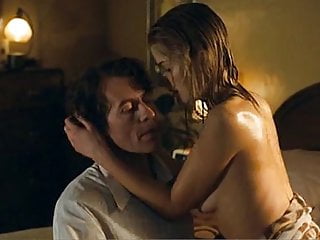 Rosamund Pike Nude Boobs In Fugitive Pieces ScandalPlanetCom