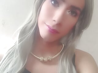 Femboy Colombiana lista para mis seguidores 