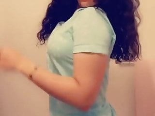 Arab dance 