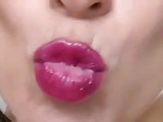 Non Nude, Solo, Girls Masturbate, Lipstick JOI