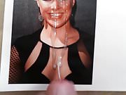 Ronda Rousey cumtribute