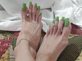 My green toe nails 