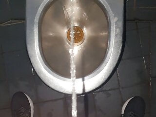 Pisses disgusting toilet full, horny to...