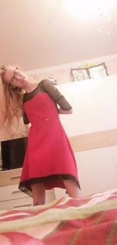 young 18 year old schoolgirl Striptease shows pussy and ass 