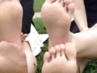 Bare Feet And Pantyhose Asian Girls Show Feet