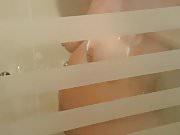 Meine Frau in der Dusche in Dubai