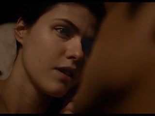 Alexandra Daddario New Sex Scene 2020...