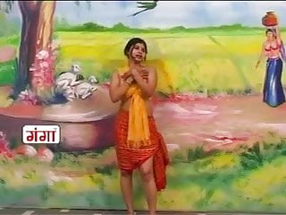 Sexy Bhojpuri Dance...