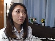 Fucking the Asian milf who gets to be creampied