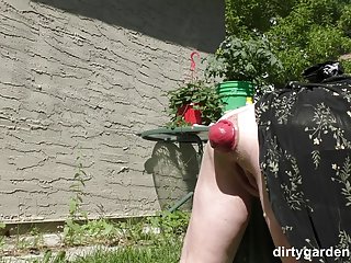 Dirtygardengirl backyard cleaning with prolapse anal...