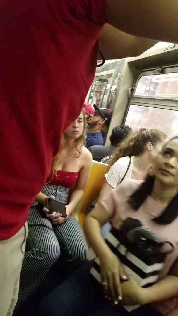 608px x 1080px - NYC Subway upskirt latina - Latina, Voyeur, Subway - MobilePorn