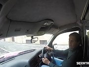 Girl fucks in a taxi without restraint 