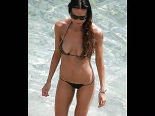 Angelina Jolie Hot Bikini...