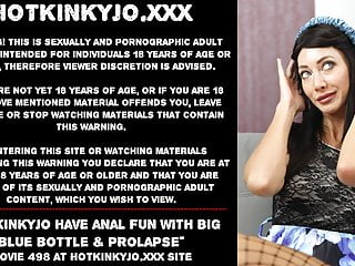 Hotkinkyjo has anal fun with big blue bottle...