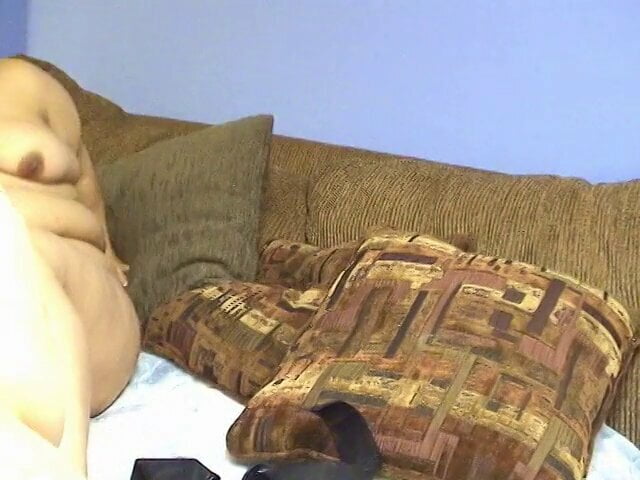 Two fat girls enjoy some fine dining in by sucking tits and pussies