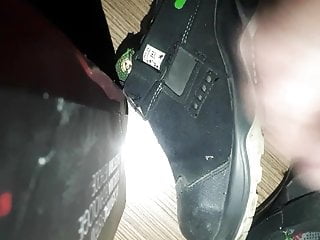 Cum On Co-Workers Shoes