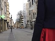 Pleated skirt: Valentino