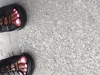 Pretty ebony feet paris 