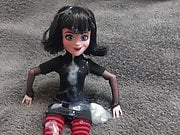 Mavis Dracula cum tribute hotel Transylvania 