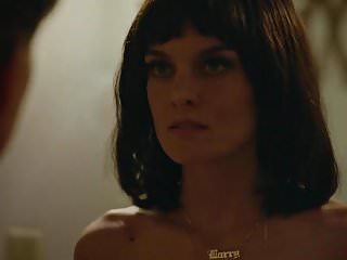 Celebrity, Frankie Shaw, Smilf