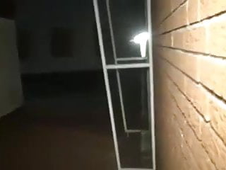 SBB - geiles rotes Drecksstueck wird angepisst